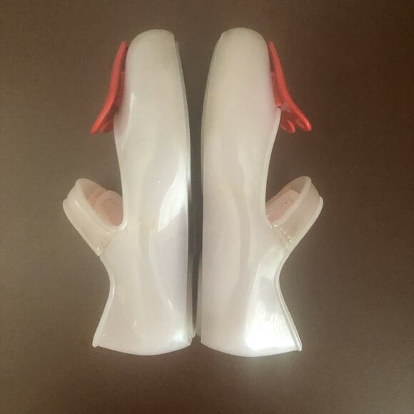 Grendene (8 toddler) Heart Mary Janes - Picture 5 of 9